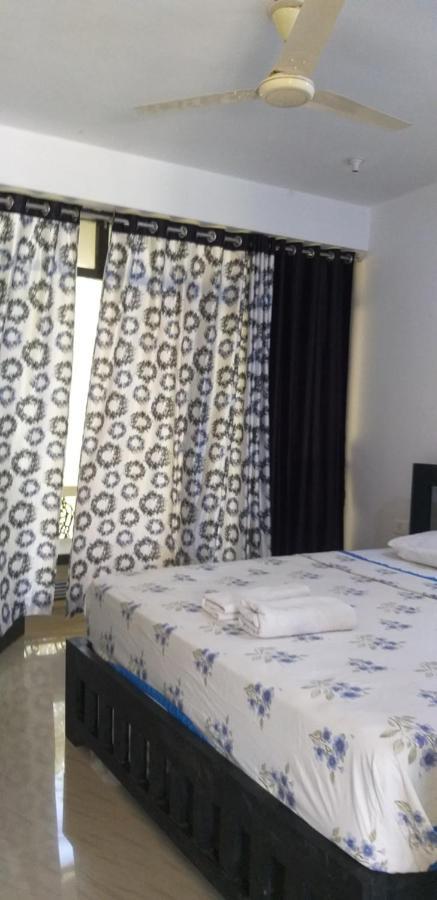 God'S Gift Morjim Hotel Екстериор снимка